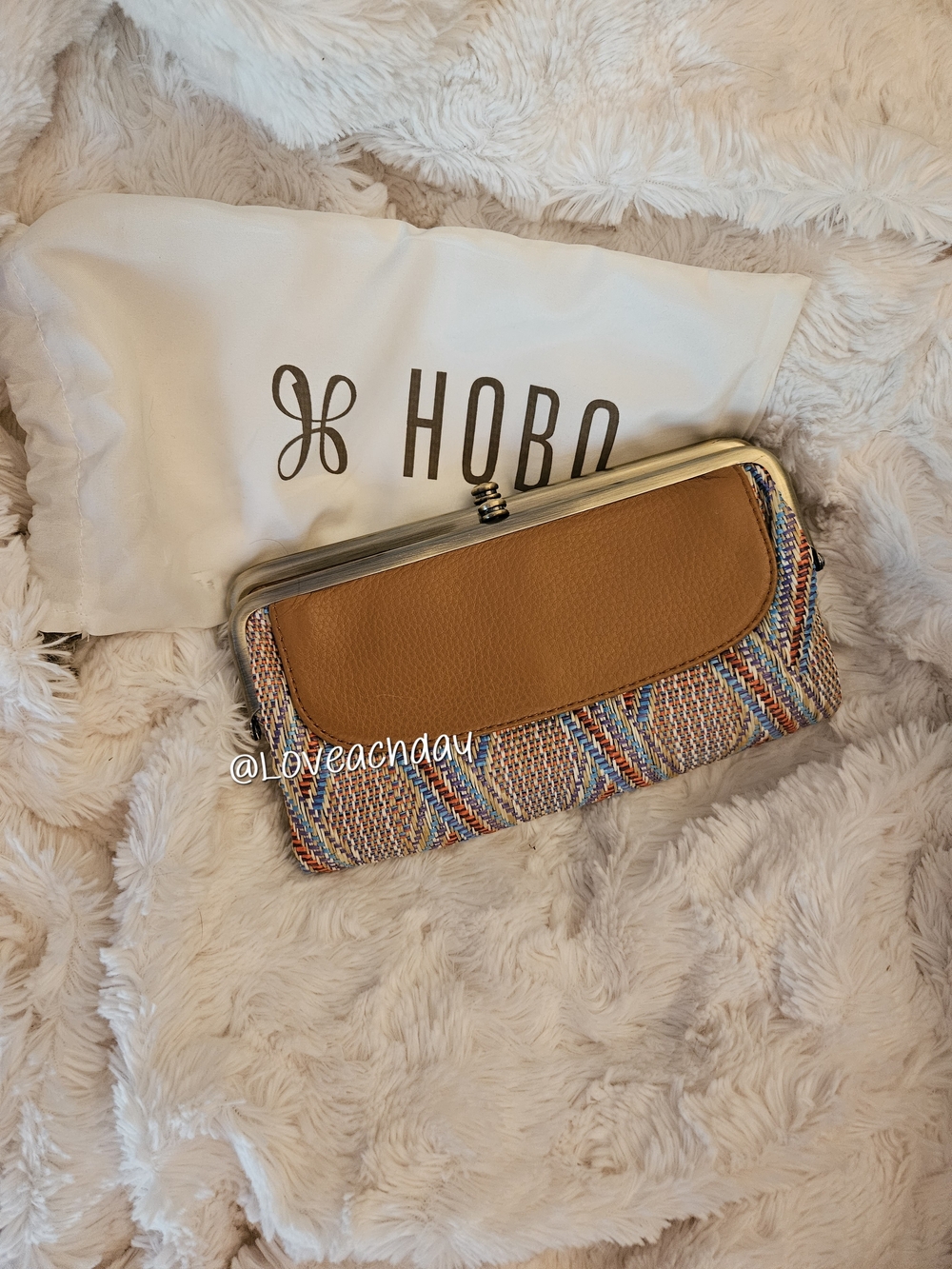 HOBO✨️Multicolor Woven & Tan Leather Clasp Wallet